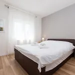 Beautiful Home In Zadar
