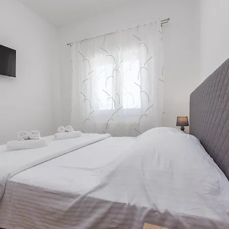 Tatil Evi Awesome In With Wifi Zadar