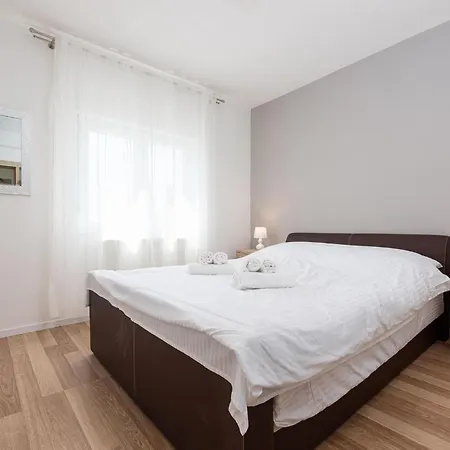 Awesome In With Wifi