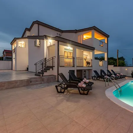 Awesome In With Wifi Zadar