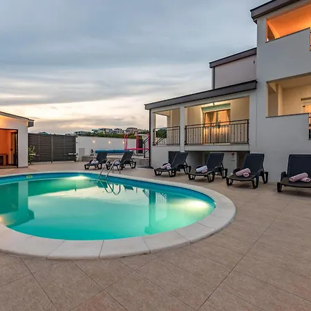 Awesome In With Wifi Сasa de vacaciones