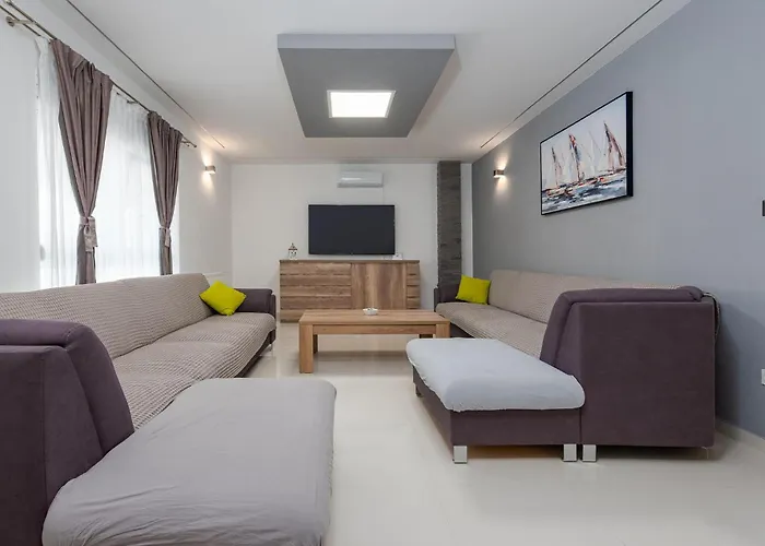 Awesome In With Wifi Holiday home