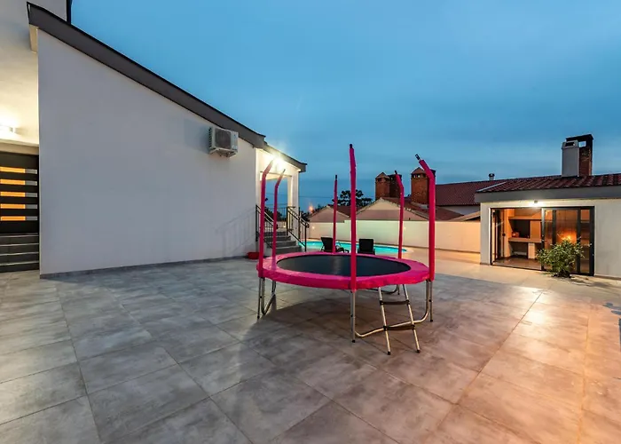 Awesome In With Wifi Holiday home Zadar