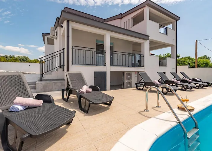 Holiday home Awesome In With Wifi